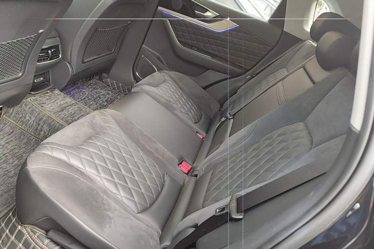 Used Hongqi HS5 2022 2.0T Smart Connect Flagship Edition Left Rear Seat