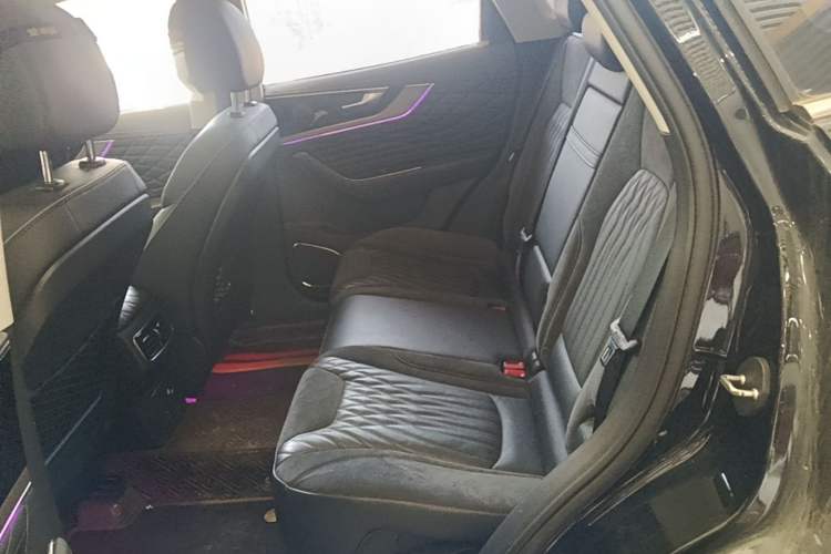 Used Hongqi HS5 2022 Revised Version 2.0T Smart Connect Flagship Edition Left Rear Seat
