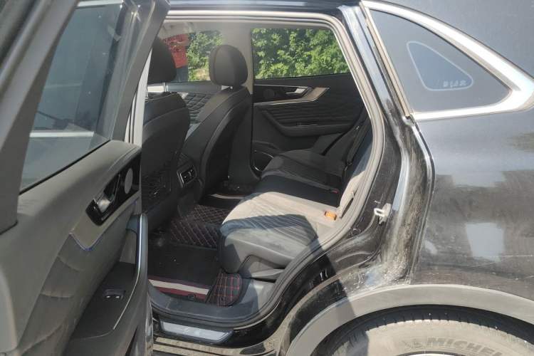 Used Hongqi HS5 2022 Revised Version 2.0T Smart Connect Flagship Edition Left Rear Seat