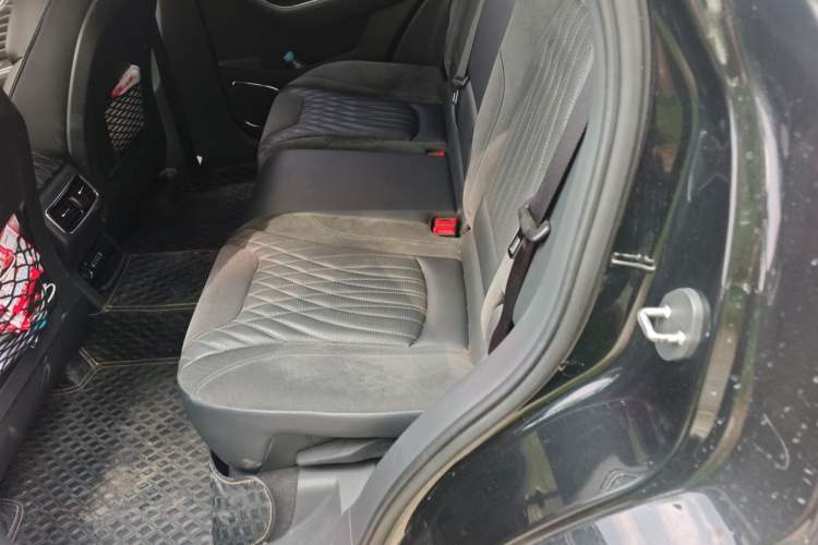 Used Hongqi HS5 2022 Revised Version 2.0T Smart Connect Flagship Edition Left Rear Seat