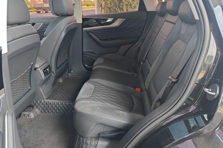Used Hongqi HS5 2022 Revised Version 2.0T Smart Connect Flagship Edition Left Rear Seat
