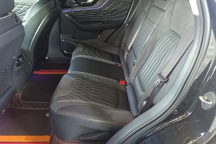 Used Hongqi HS5 2022 2.0T Smart Connect Flagship All-Wheel-Drive Version Left Rear Seat