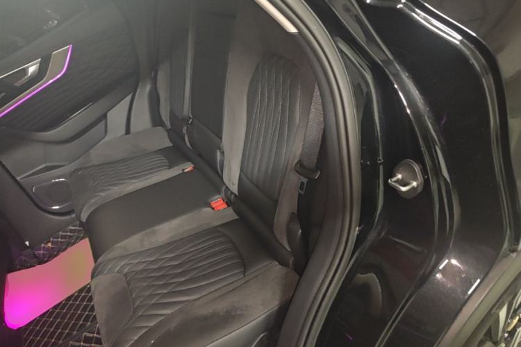 Used Hongqi HS5 2022 Revised Version 2.0T Smart Connect Flagship Edition Left Rear Seat