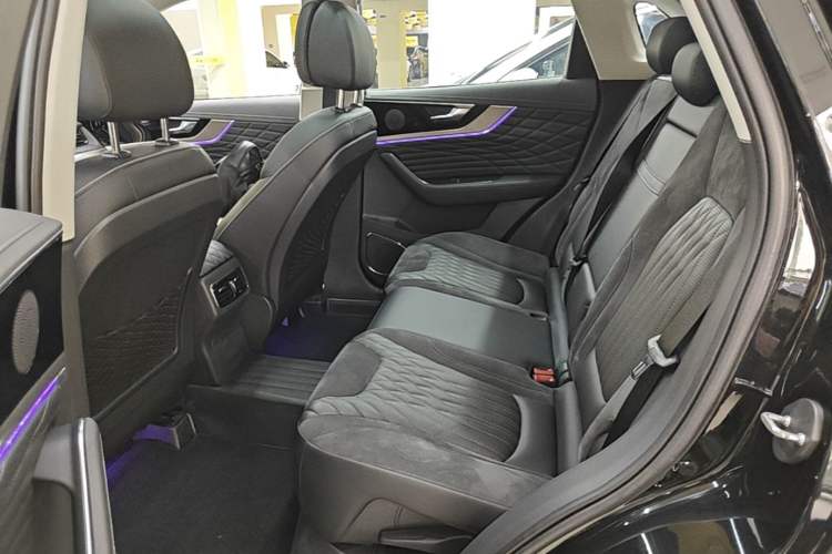 Used Hongqi HS5 2022 Revised Version 2.0T Smart Connect Flagship Edition Left Rear Seat