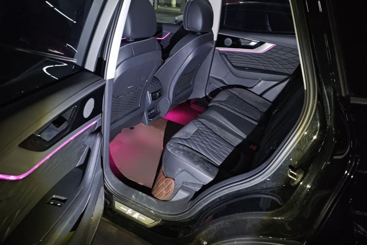 Used Hongqi HS5 2022 Revised Version 2.0T Smart Connect Flagship Edition Left Rear Seat