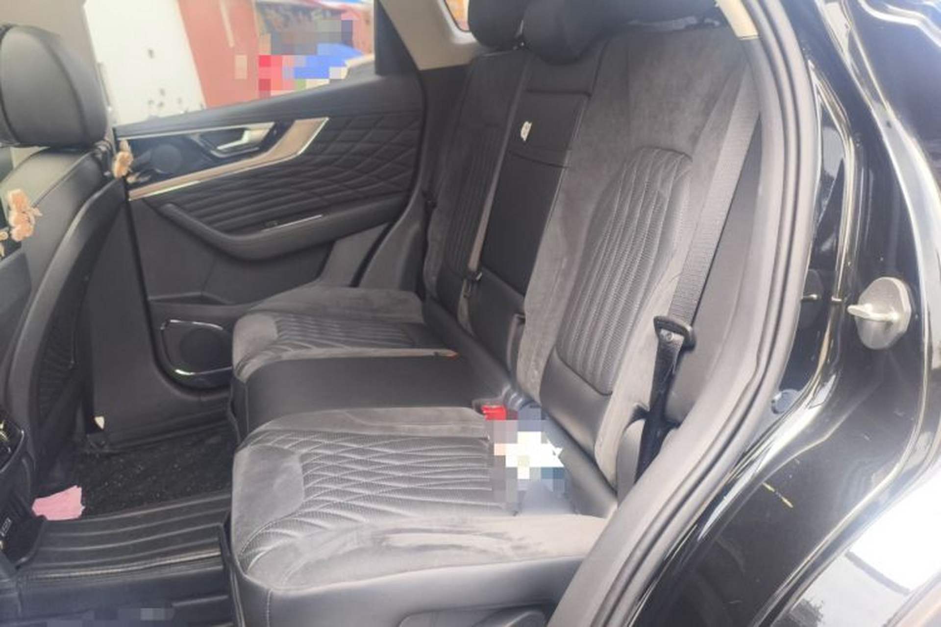 Used Hongqi HS5 2022 2.0T Smart Connect Flagship Edition Left Rear Seat