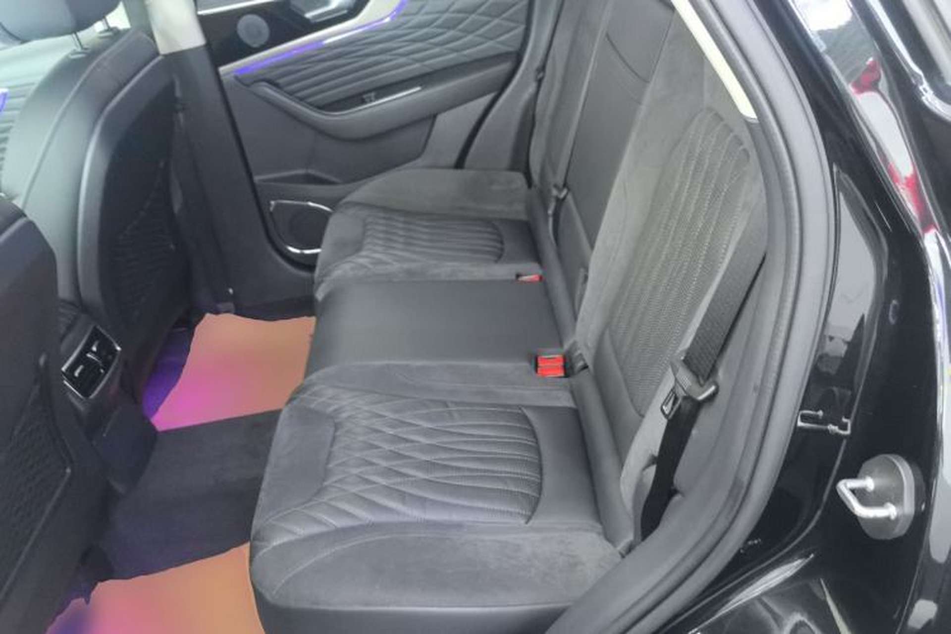 Used Hongqi HS5 2022 Revised Version 2.0T Smart Connect Flagship Edition Left Rear Seat