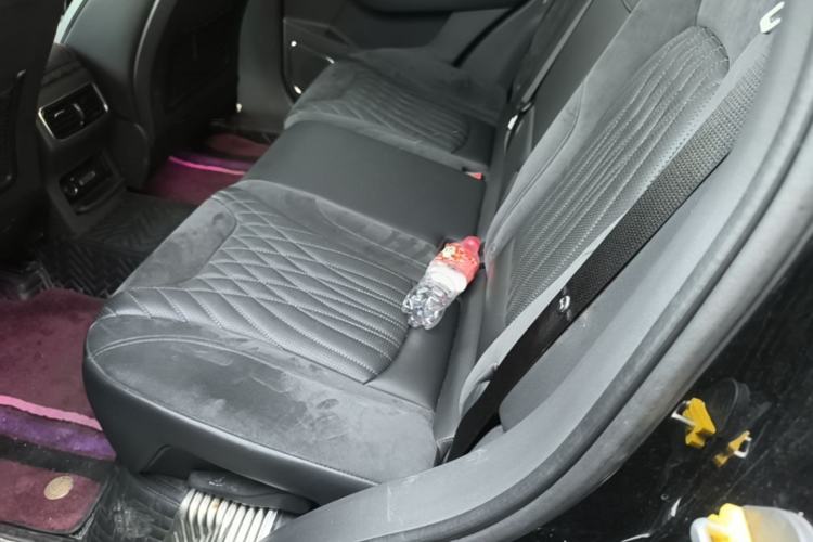 Used Hongqi HS5 2022 Revised Version 2.0T Smart Connect Flagship Edition Left Rear Seat