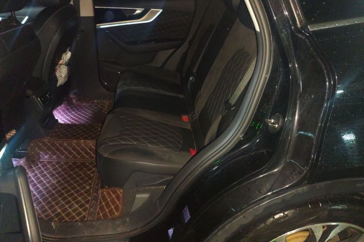 Used Hongqi HS5 2022 2.0T Smart Connect Flagship All-Wheel-Drive Version Left Rear Seat