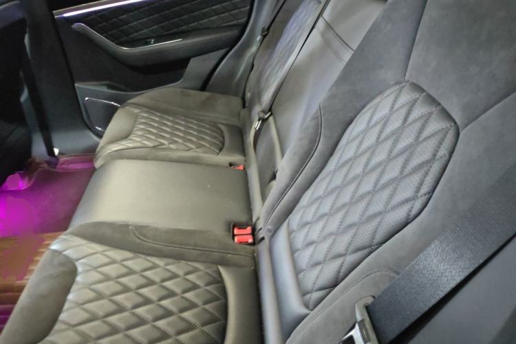 Used Hongqi HS5 2022 2.0T Smart Connect Flagship All-Wheel-Drive Version Left Rear Seat