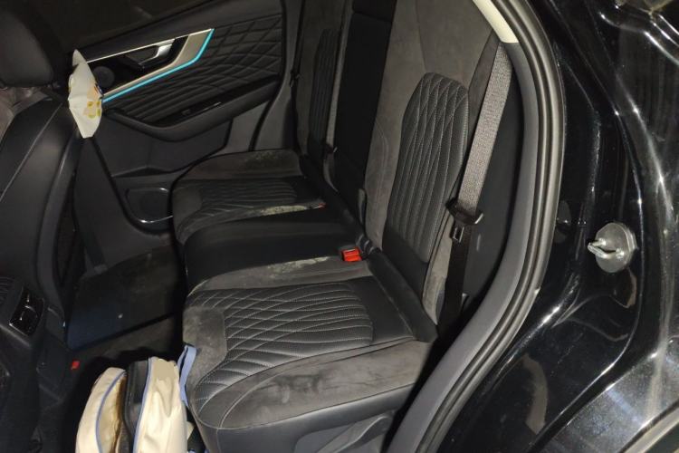 Used Hongqi HS5 2022 Revised Version 2.0T Smart Connect Flagship Edition Left Rear Seat