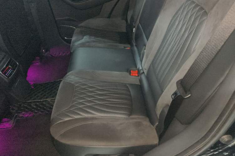 Used Hongqi HS5 2022 Revised Version 2.0T Smart Connect Flagship Edition Left Rear Seat