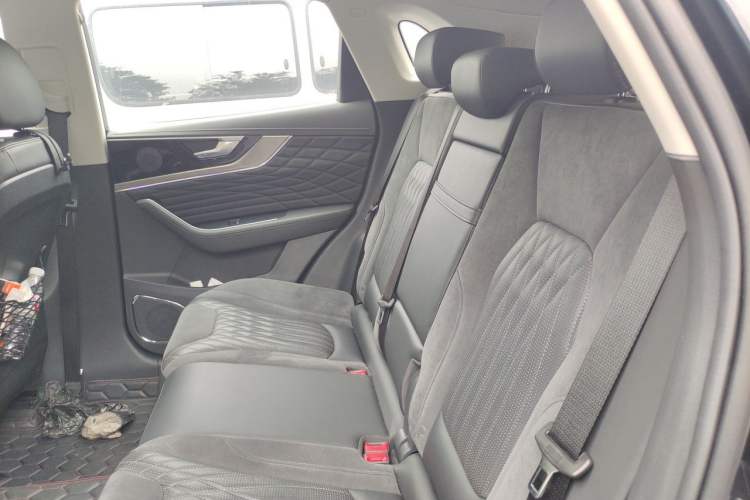Used Hongqi HS5 2022 Revised Version 2.0T Smart Connect Flagship Edition Left Rear Seat