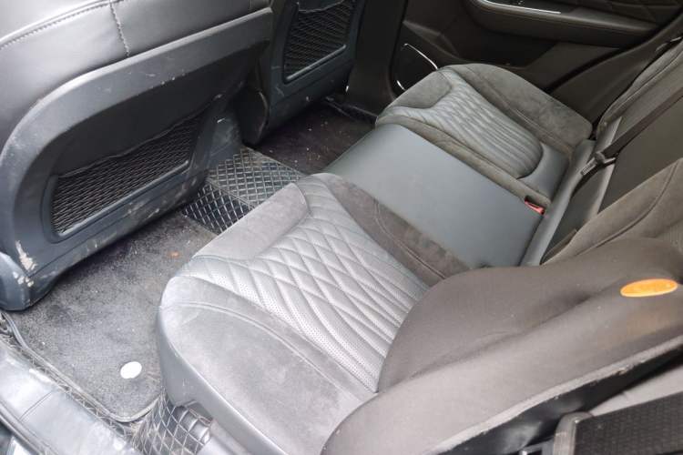 Used Hongqi HS5 2022 2.0T Smart Connect Flagship Edition Left Rear Seat