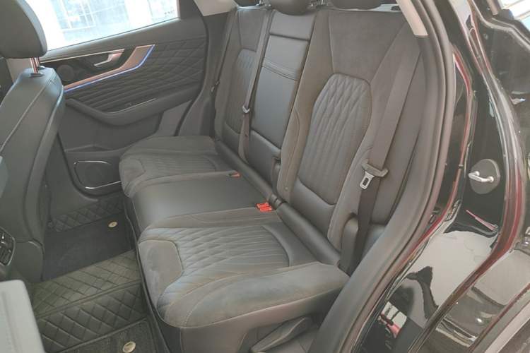 Used Hongqi HS5 2022 Revised Version 2.0T Smart Connect Flagship Edition Left Rear Seat