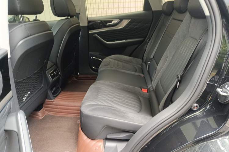 Used Hongqi HS5 2022 2.0T Smart Connect Flagship Edition Left Rear Seat