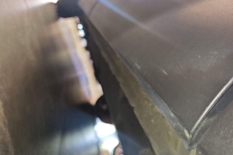 Used Hongqi HS5 2022 Revised Version 2.0T Smart Connect Flagship Edition Left Side Sill