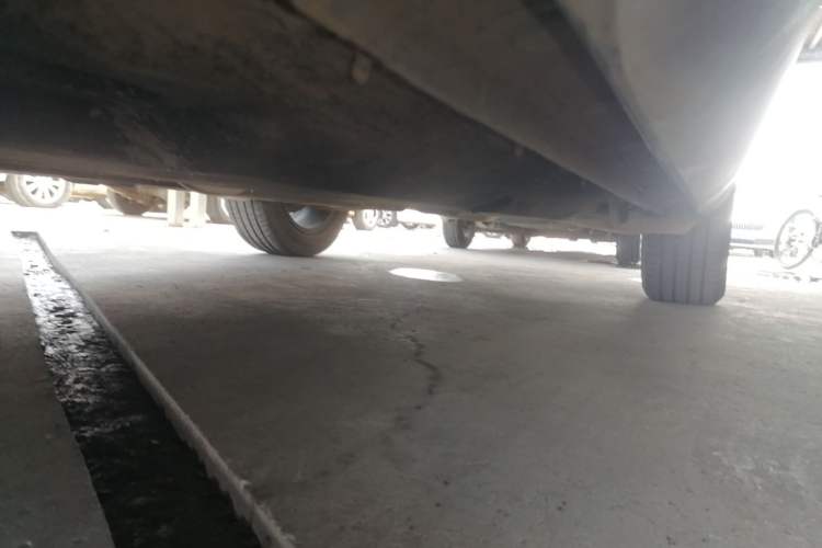 Used Hongqi HS5 2022 2.0T Smart Connect Flagship Edition Left Side Sill