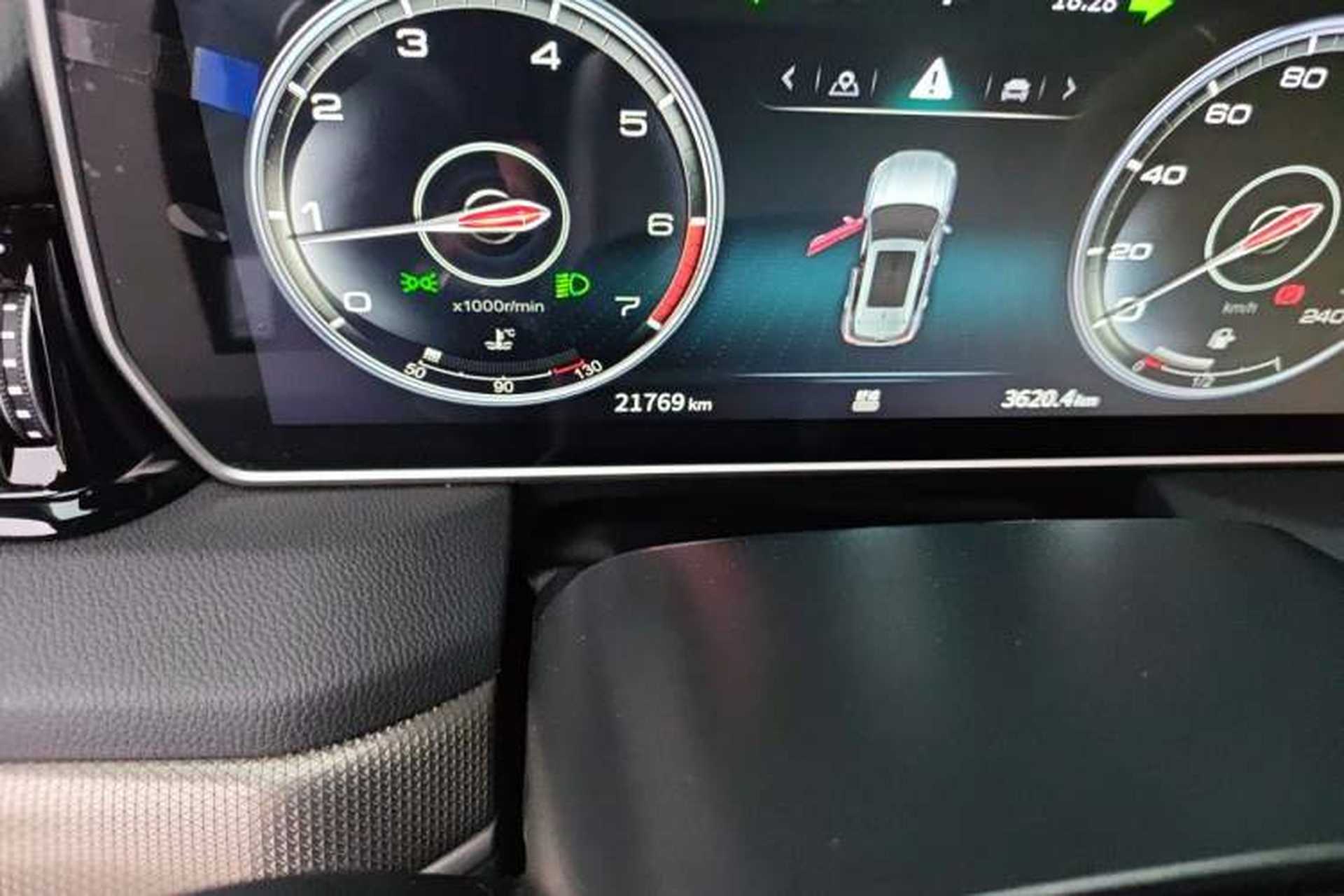 Used Hongqi HS5 2022 Revised Version 2.0T Smart Connect Flagship Edition Odometer Close Up
