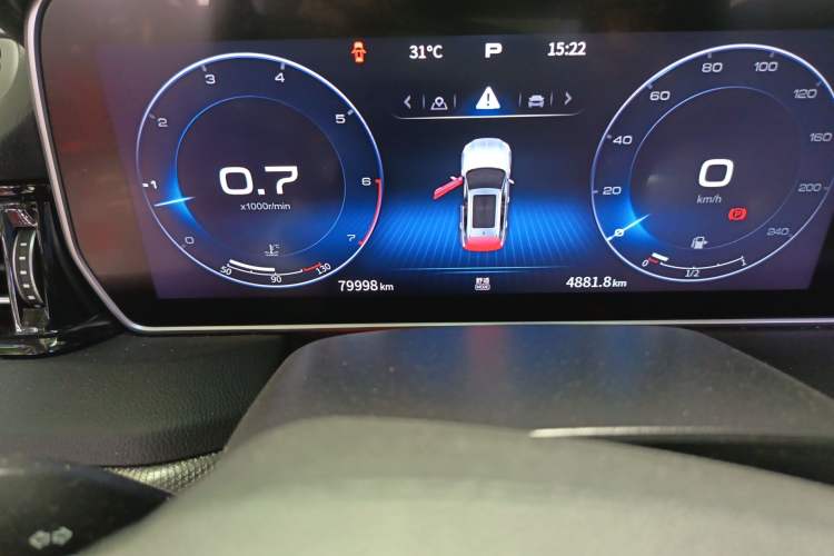 Used Hongqi HS5 2022 Revised Version 2.0T Smart Connect Flagship Edition Odometer Close Up
