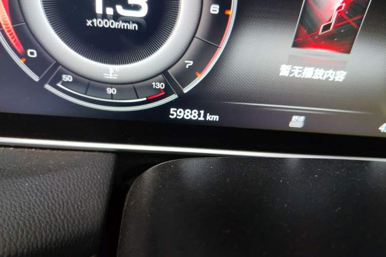 Used Hongqi HS5 2022 Revised Version 2.0T Smart Connect Flagship Edition Odometer Close Up