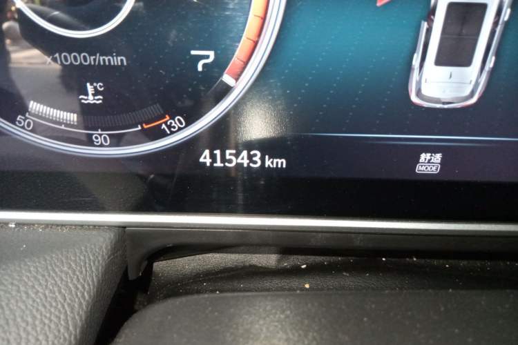 Used Hongqi HS5 2022 Revised Version 2.0T Smart Connect Flagship Edition Odometer Close Up