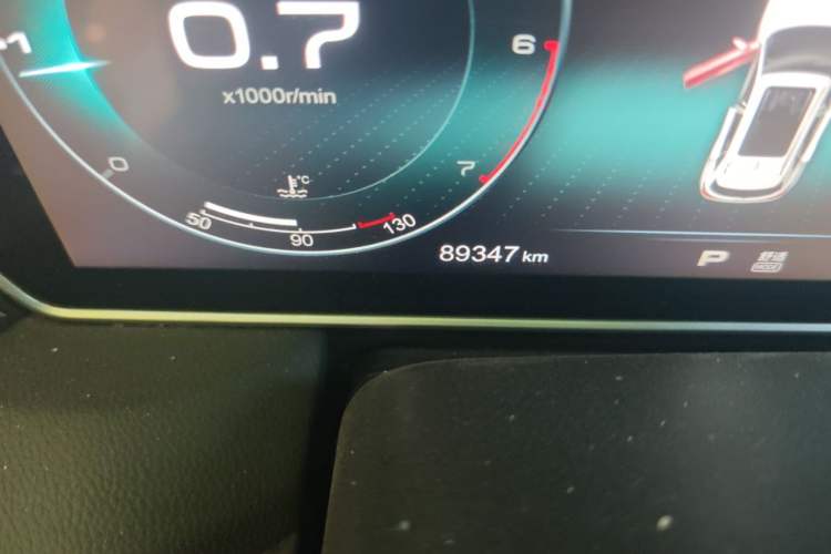 Used Hongqi HS5 2022 Revised Version 2.0T Smart Connect Flagship Edition Odometer Close Up