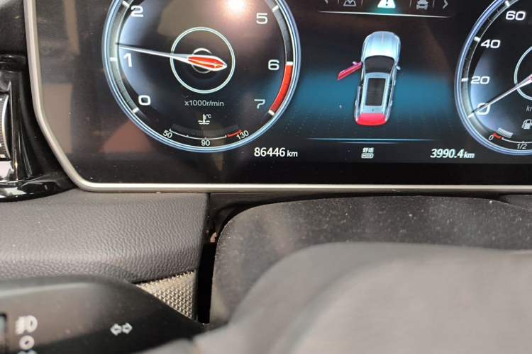 Used Hongqi HS5 2022 Revised Version 2.0T Smart Connect Flagship Edition Odometer Close Up