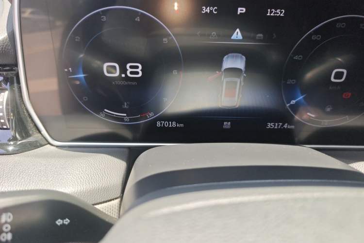 Used Hongqi HS5 2022 Revised Version 2.0T Smart Connect Flagship Edition Odometer Close Up