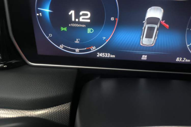 Used Hongqi HS5 2022 Revised Version 2.0T Smart Connect Flagship Edition Odometer Close Up