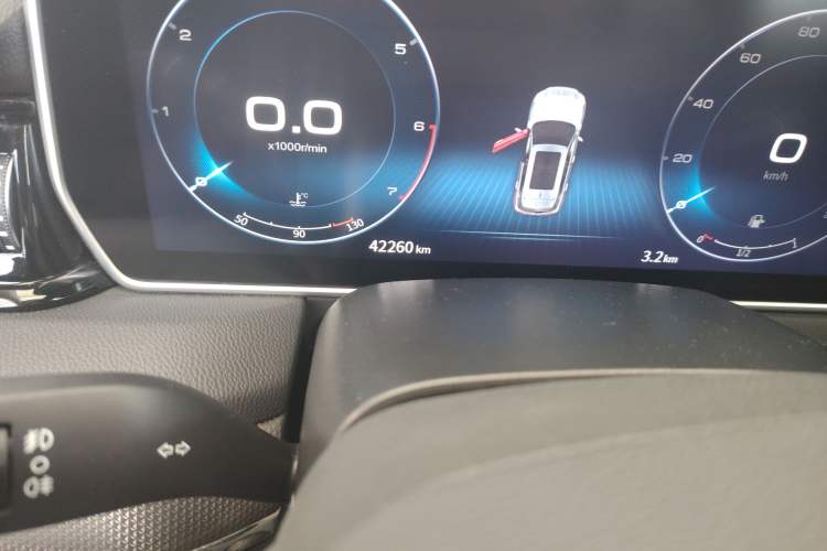 Used Hongqi HS5 2022 Revised Version 2.0T Smart Connect Flagship Edition Odometer Close Up