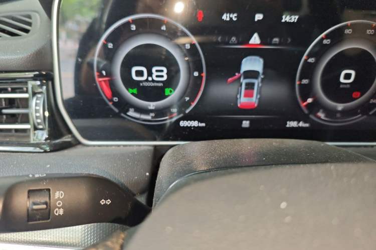 Used Hongqi HS5 2022 Revised Version 2.0T Smart Connect Flagship Edition Odometer Close Up