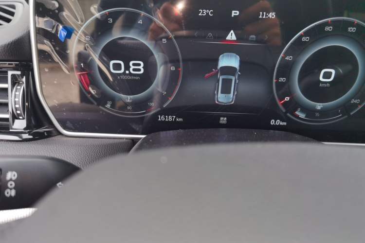 Used Hongqi HS5 2022 Revised Version 2.0T Smart Connect Flagship Edition Odometer Close Up