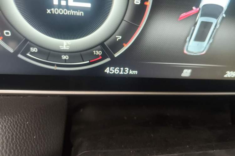 Used Hongqi HS5 2022 Revised Version 2.0T Smart Connect Flagship Edition Odometer Close Up