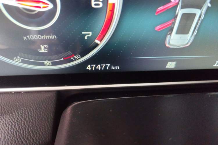 Used Hongqi HS5 2022 Revised Version 2.0T Smart Connect Flagship Edition Odometer Close Up