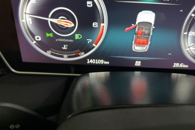 Used Hongqi HS5 2022 Revised Version 2.0T Smart Connect Flagship Edition Odometer Close Up