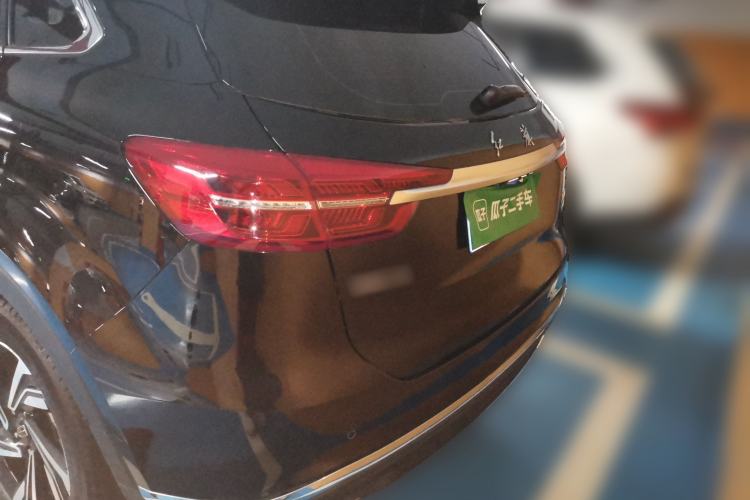 Used Hongqi HS5 2022 2.0T Smart Connect Flagship All-Wheel-Drive Version Rear