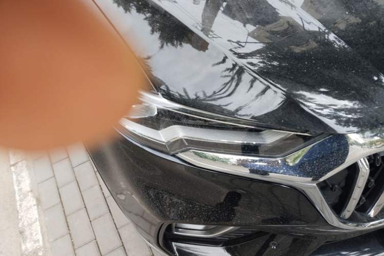 Used Hongqi HS5 2022 2.0T Smart Connect Flagship All-Wheel-Drive Version Right Front Headlight