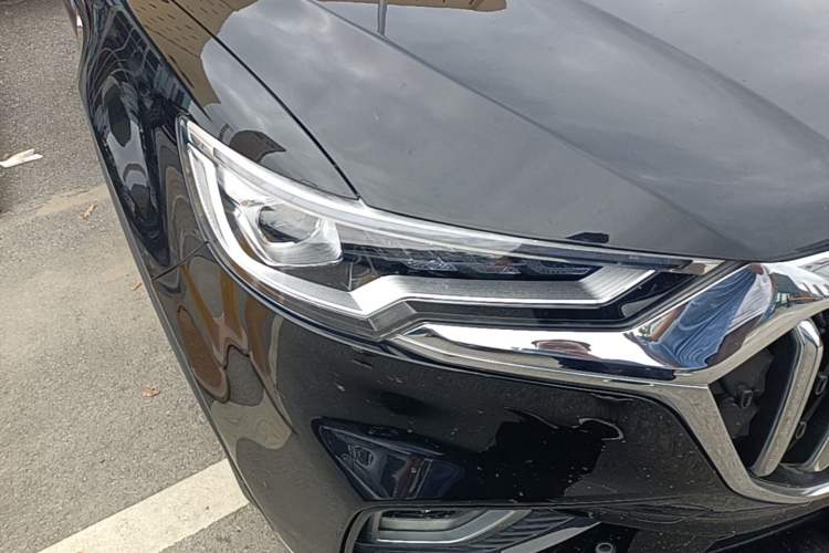 Used Hongqi HS5 2022 2.0T Smart Connect Flagship Edition Right Front Headlight