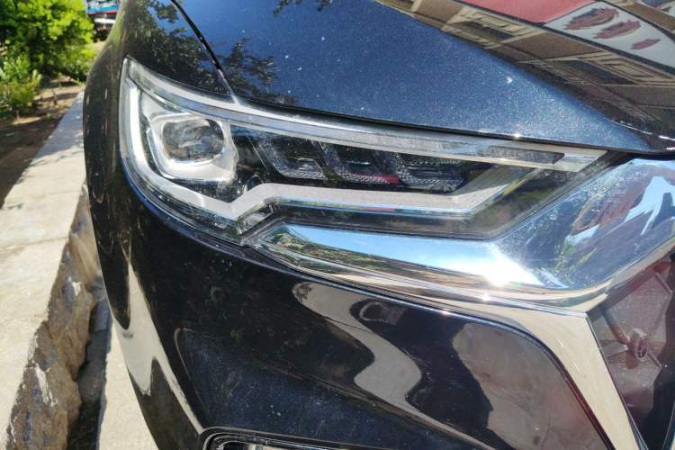Used Hongqi HS5 2022 2.0T Smart Connect Flagship Edition Right Front Headlight
