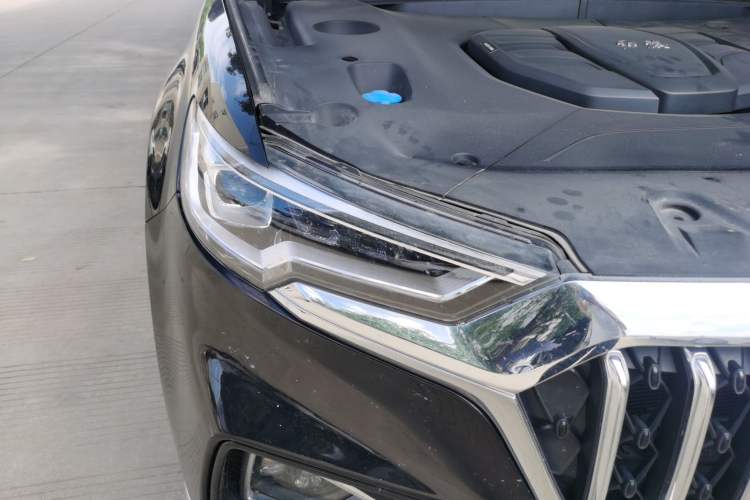 Used Hongqi HS5 2022 Revised Version 2.0T Smart Connect Flagship Edition Right Front Headlight