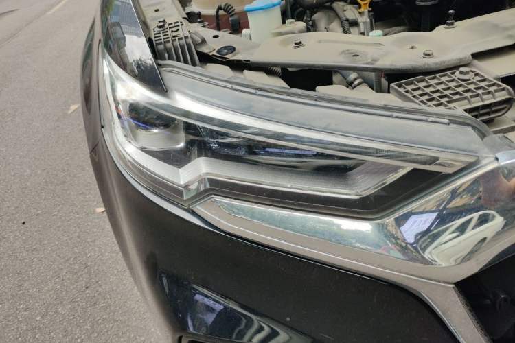 Used Hongqi HS5 2022 Revised Version 2.0T Smart Connect Flagship Edition Right Front Headlight