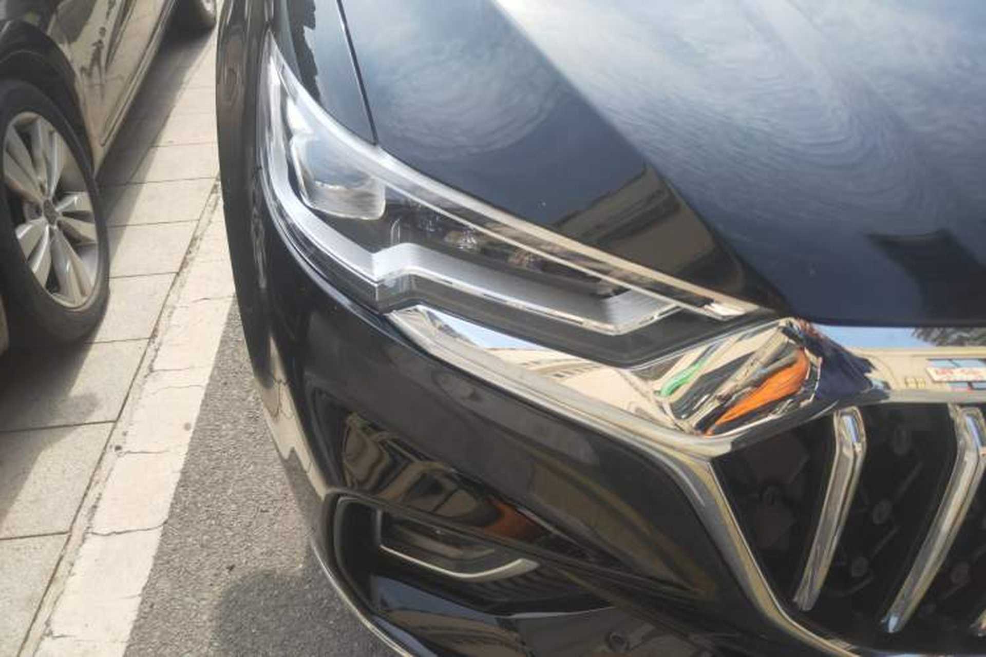 Used Hongqi HS5 2022 Revised Version 2.0T Smart Connect Flagship Edition Right Front Headlight