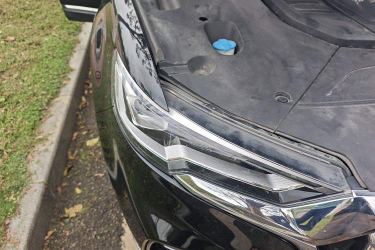 Used Hongqi HS5 2022 2.0T Smart Connect Flagship Edition Right Front Headlight