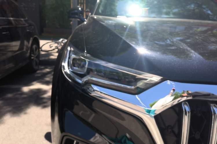 Used Hongqi HS5 2022 2.0T Smart Connect Flagship All-Wheel Drive LeGou Edition Right Front Headlight