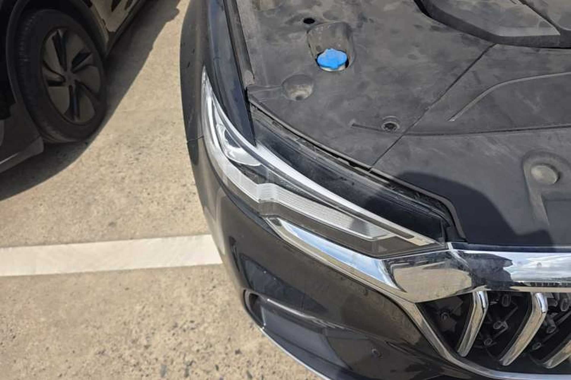 Used Hongqi HS5 2022 Facelifted Version 2.0T Smart Connect Flagship All-Wheel-Drive Edition Right Front Headlight