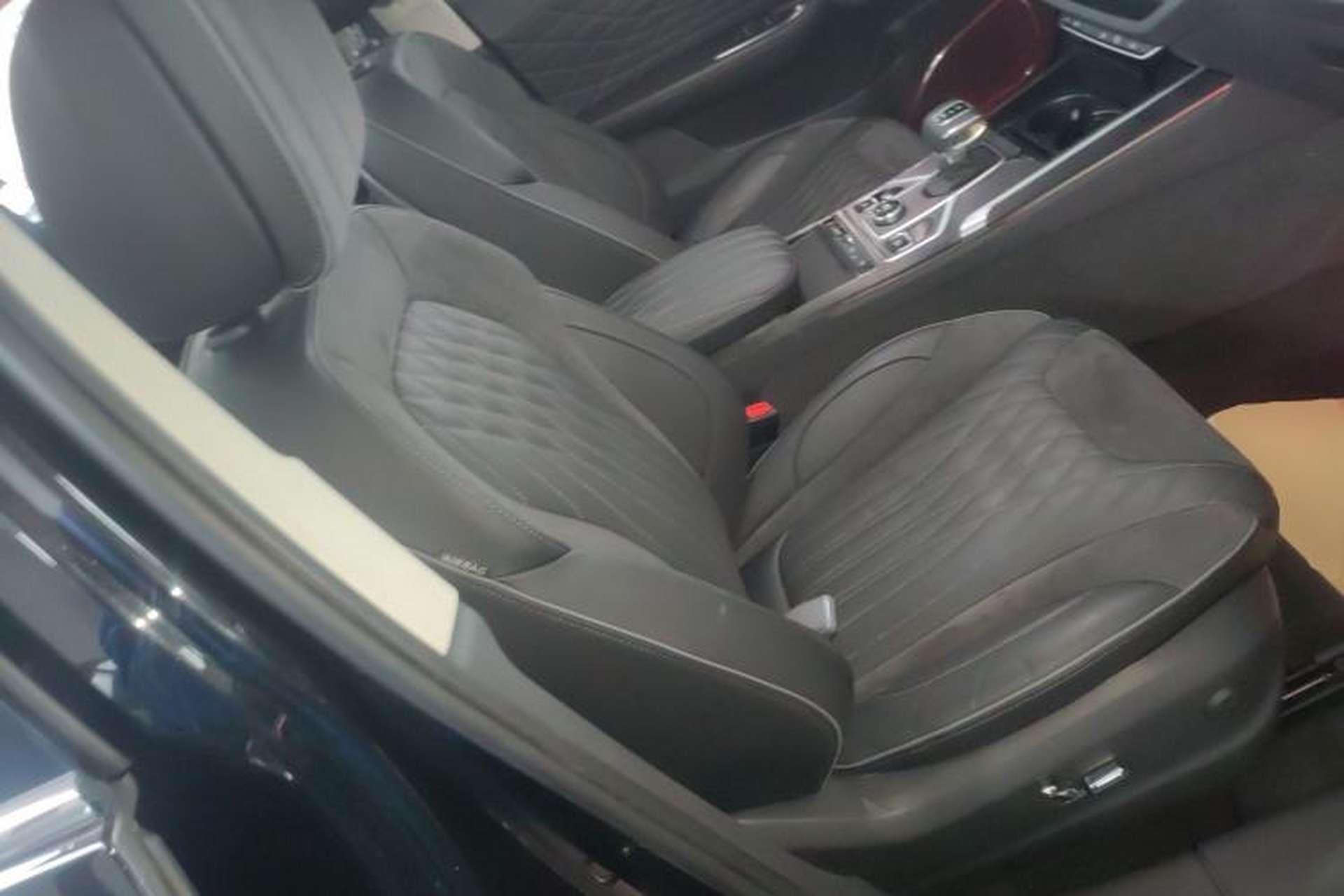 Used Hongqi HS5 2022 Revised Version 2.0T Smart Connect Flagship Edition Right Front Seat