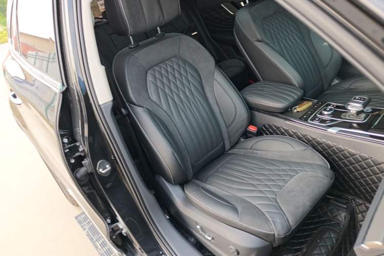 Used Hongqi HS5 2022 Revised Version 2.0T Smart Connect Flagship Edition Right Front Seat