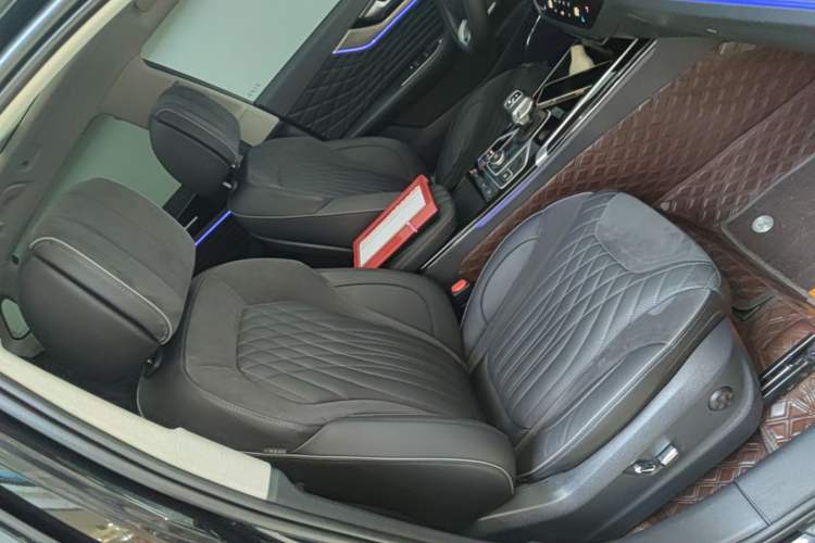 Used Hongqi HS5 2022 Facelifted Version 2.0T Smart Connect Flagship All-Wheel-Drive Edition Right Front Seat