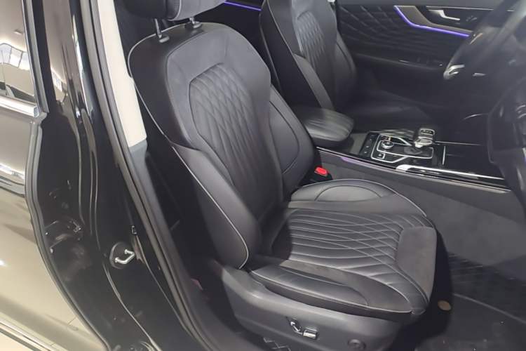 Used Hongqi HS5 2022 Revised Version 2.0T Smart Connect Flagship Edition Right Front Seat